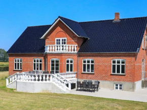 12 person holiday home in Nyborg
